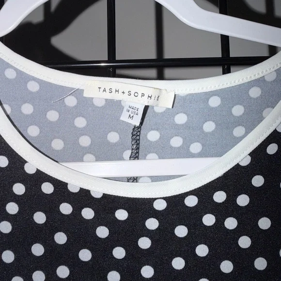 Stylish Polka Dot Dress - Black and White - Picture 2 of 3